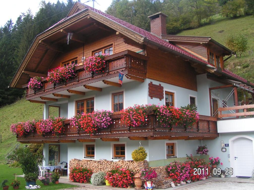 Haus Othmar Schabuss Guest House Bad Kleinkirchheim Exterior photo